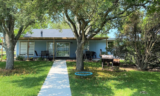 Cedar Lane House | Spacious Waterfront Home on Caney Creek