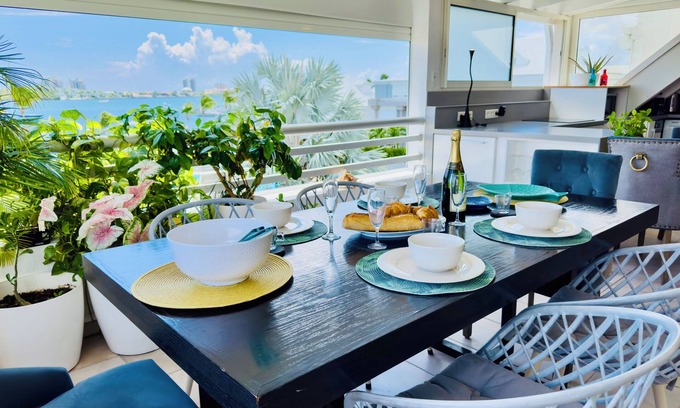 Nettle Bay Apartment | Spacious Waterfront 2-Bedroom Condo w/2 Bathrooms, Pool, AC