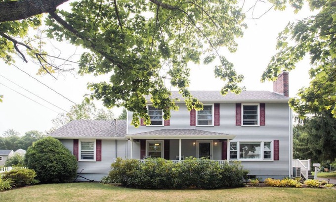 York Harbor House | Spacious Yard, Quick Stroll to Long Sands Beach!