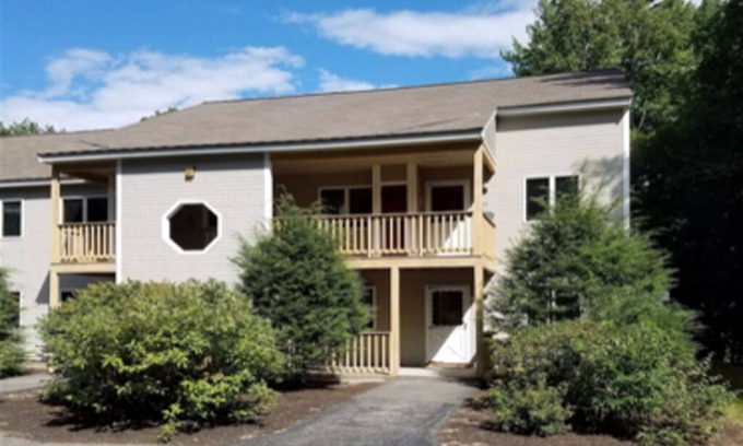 North Conway Condo | Spacious Year Round Condo Retreat to the White Mountains