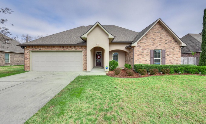 Zachary House | Spacious Zachary Home: 12 Mi to Baton Rouge!
