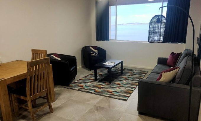 Port Lincoln House | Spalding Lodge Unit 9