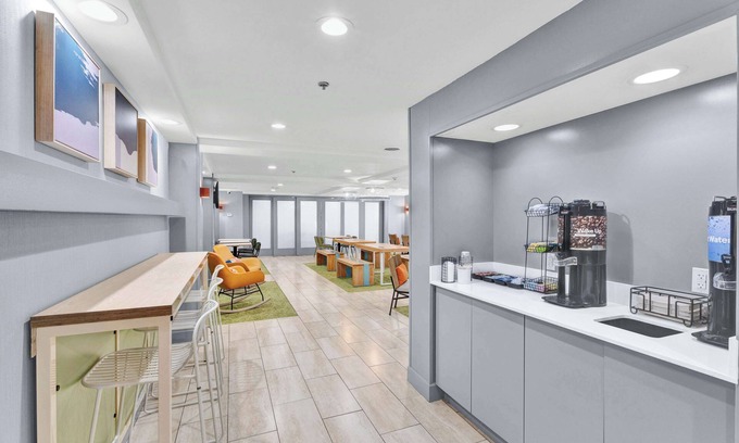 Plymouth Hotel | Spark by Hilton Plymouth