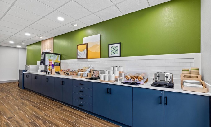 Wilkes-Barre Hotel | Spark by Hilton Wilkes Barre