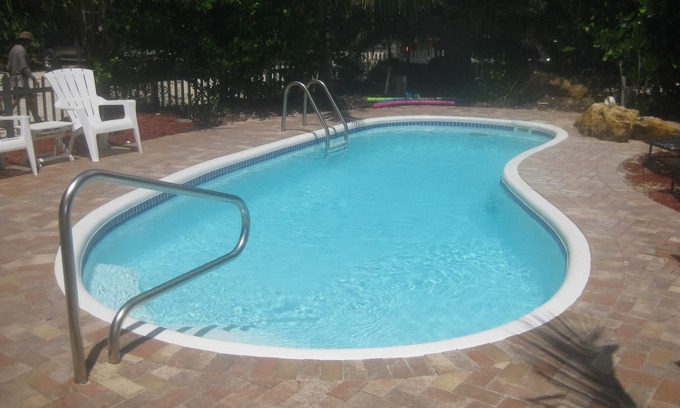 Doctor's Arm House | SPCL FALL RATES THREE LOTS WITH POOL AND DOCK! SECLUDED LOWER KEYS RETREAT