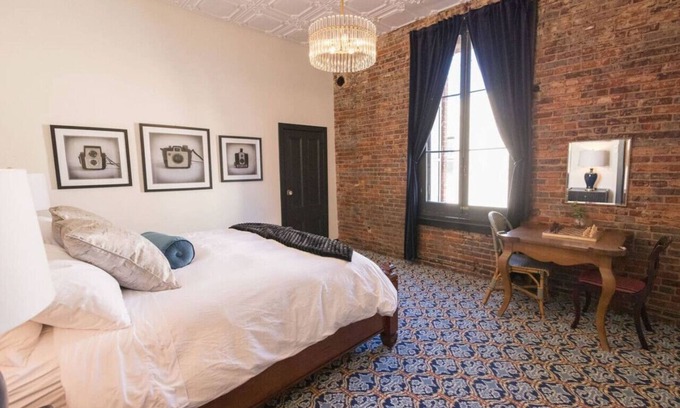 Nevada City Hotel | Speakeasy Double Room (Rm 4)
