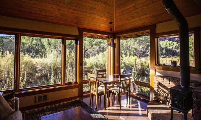 Boulder House | Special August Opening - Beautiful Guest Home in the Escalante Canyon
