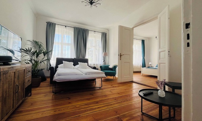 Fredersdorf Apartment | Special vacation apartment on the edge of the capital.