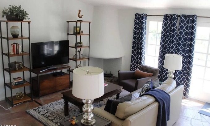 Alta Hacienda House | 🔥SPECIAL OFFER! Casa Mañana Arcadia Lodge - Serene Resort-Style Bungalow