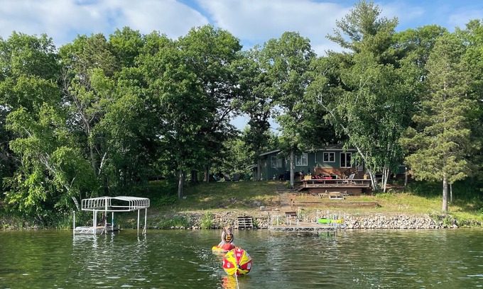Pine Brook Cabin | Spectacle Lake cabin 5 bedrooms 2 baths located within a hour of the twin cities
