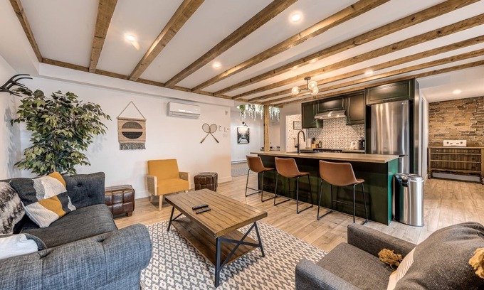 Old Quebec Apartment | Spectacular 3 Bedroom Old Quebec Penthouse
