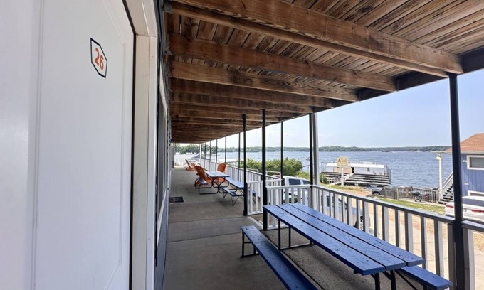Lake of the Ozarks Condo | Spectacular 3-Bedroom Family Suite with 2 Bathrooms #26
