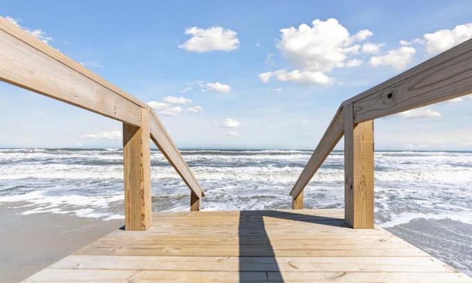 Brigantine House | Spectacular 3 BR Condo One Block to the Beach