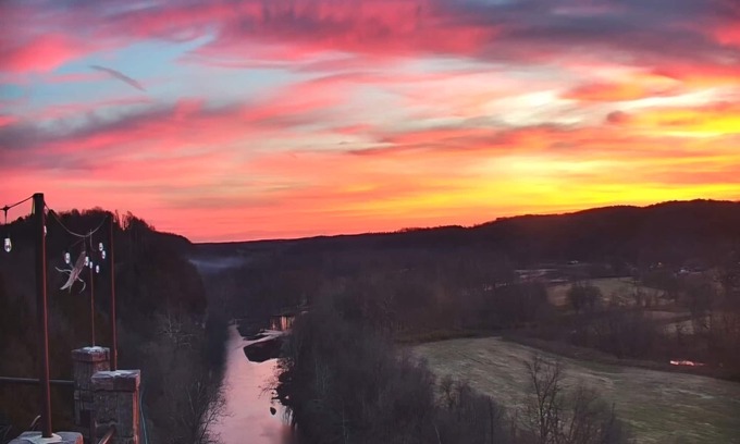 Noel House | Spectacular 5 bedroom home perched Cliff Side above Elk River in Noel, MO