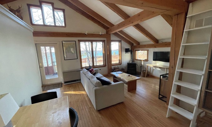 Harpswell Center House | Spectacular 8 Acre Oceanfront Property with Beautiful Sunsets