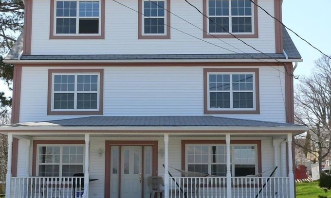 Digby House | Spectacular Annapolis Oceanside Luxury Cottage