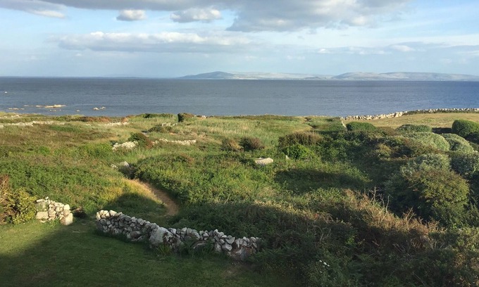 Galway House | SPECTACULAR -ATLANTIC FRONT HOME4 BED 3 BATH -LARGE PATIO with STUNNING VIEWS
