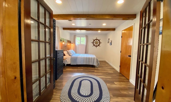 Escanaba House | Spectacular Beach - 1.5 hours to Pictured Rocks! - South Central Upper Michigan