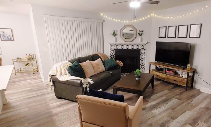 Altamonte Springs Condo | Spectacular Entire 1st Floor Condo Host by Freddie