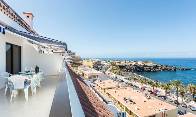 Santiago del Teide Apartment | SPECTACULAR PENTHOUSE WITH SEA AND BEACH VIEWS, FREE WIFI