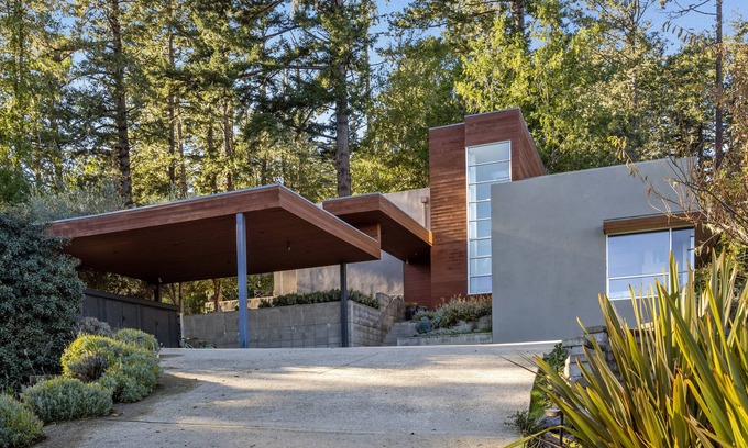 Point Reyes Station House | Spectacular Getaway at Pt. Reyes National Seashore