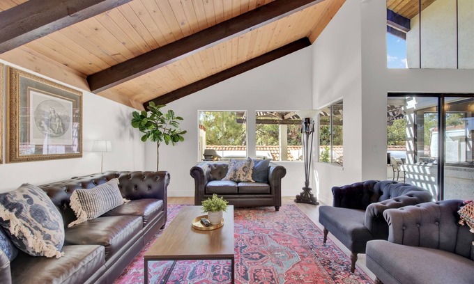 Vacaville Apartment | Spectacular hideaway in heart of historic Vacaville.