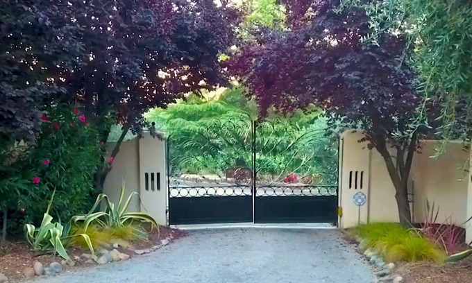 Atascadero House | Spectacular Home and Vineyard Westside Paso Robles Wine Country