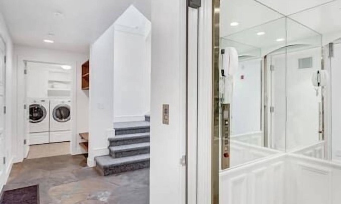 Aspen House | Spectacular Home in Aspen, Great Location, Hot Tub