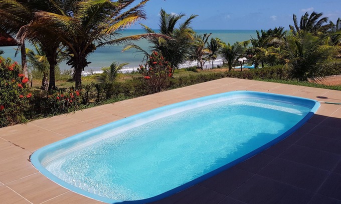 Zumbi House | Spectacular home in waterfront condominium