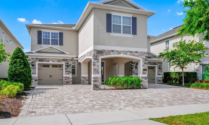 Galilee House | Spectacular Home near Disney with Private Pool, Movie Theater and Pool Table with Waterpark &.