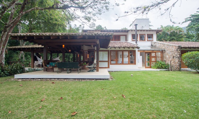 Praia Vermelha House | Spectacular house, Foot in the sand, on the best exclusive condominium lot