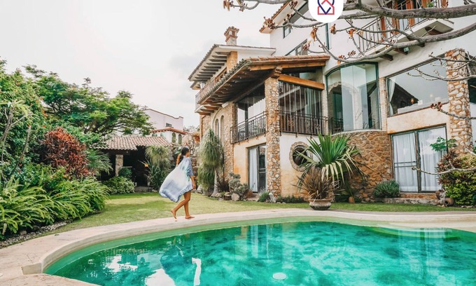 Cuernavaca House | Spectacular Italian Tuscan Style House