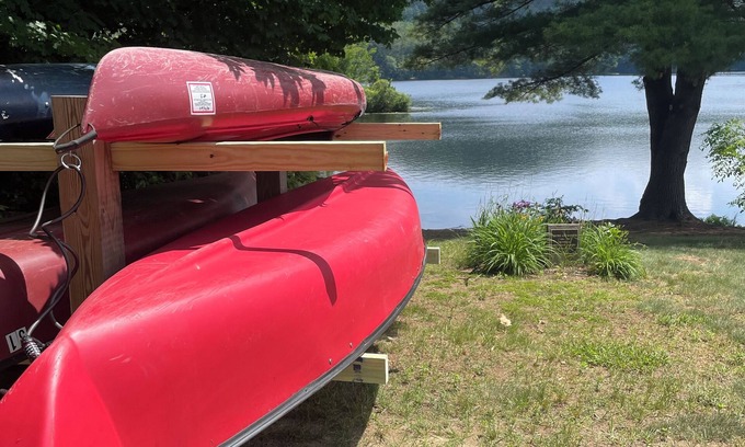 Lake Luzerne House | Spectacular kid friendly home 2 minutes to Luzerne beach, 10min to Lake George!