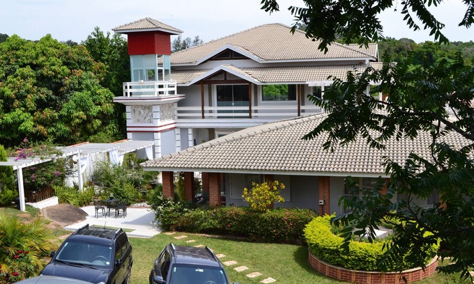 Valinhos House | Spectacular Lodge/Hill Top/Club Structure- great cleaning/maintenance