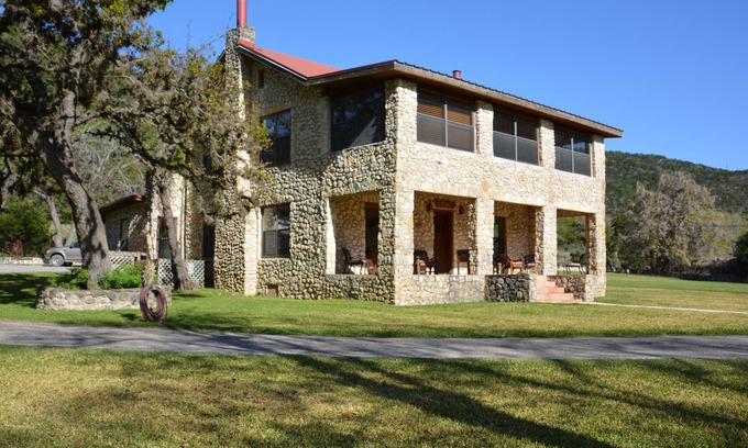 Rio Frio House | SPECTACULAR LODGE ON PRIVATE RANCH. PERFECT FOR SMALL AND LARGE GATHERINGS!