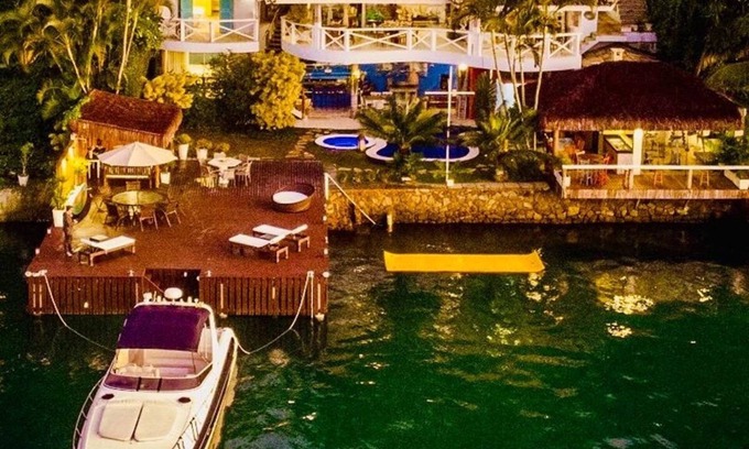Mombaca House | Spectacular Luxury House in Angra dos Reis, Small Condominium Mombaça