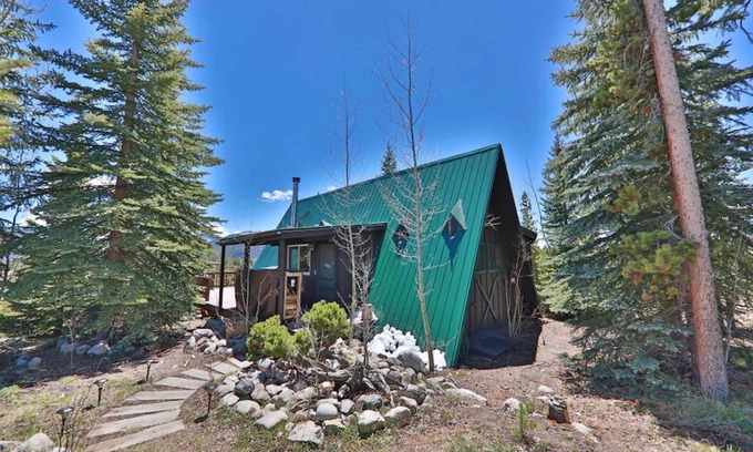 Grand Lake Cabin | Spectacular Mtn & Lake Views. A Frame Cabin in Grand Lake minutes from RMNP.