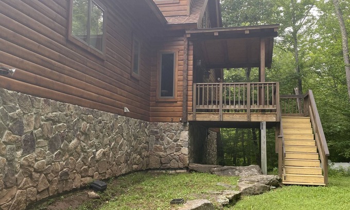 Hunter House | “Spectacular Mtn & Ski area views”