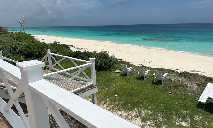 Great Guana Cay House | SPECTACULAR NEW 4-BR, 3-BA on the BEST BEACH! - King Beds- 10% off weekly rental