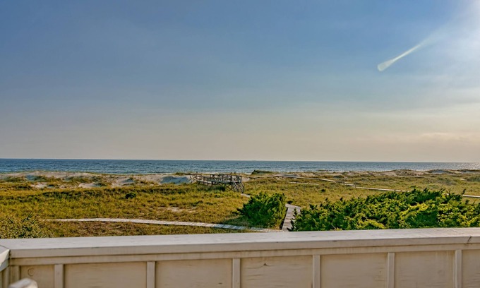 Flora's Bluff House | Spectacular ocean front cottage; expansive views from the upper deck and reverse floor plan