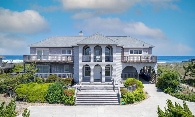 Southern Shores House | Spectacular Oceanfront home with hot tub, spacious 4500 sq. ft. in a quiet residential neighborhood