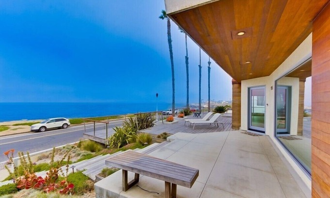 Sunset Cliffs Villa | SPECTACULAR OCEANFRONT ESTATE-Private Pool and Hot Tub, Sweeping View