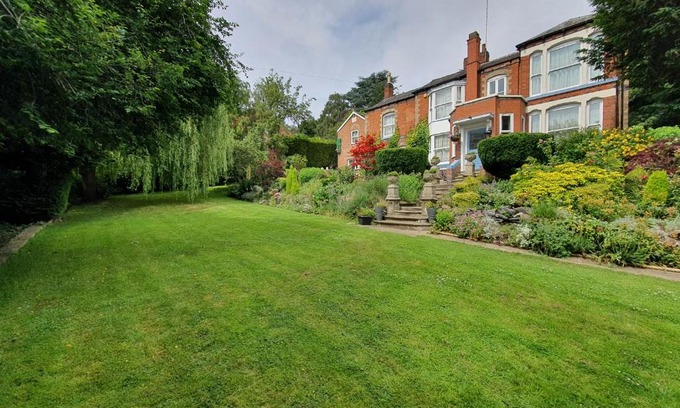 Leicester House | Spectacular Period Property Located In Leicester
