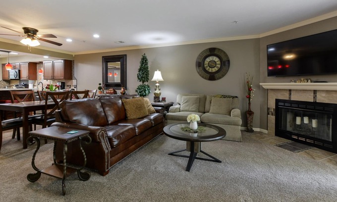 Branson Condo | Spectacular Remodeled Luxury Condo/Walk-in level/Indoor Pool/Heart of Branson