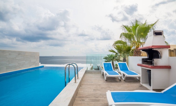 San Tumas Condo | Spectacular Sea Front Villa - The Waterfront