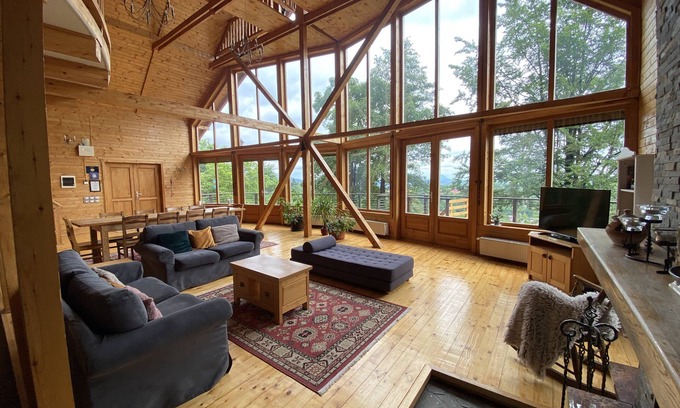 Bran Ski Chalet | Spectacular ski chalet by the Bran Castle