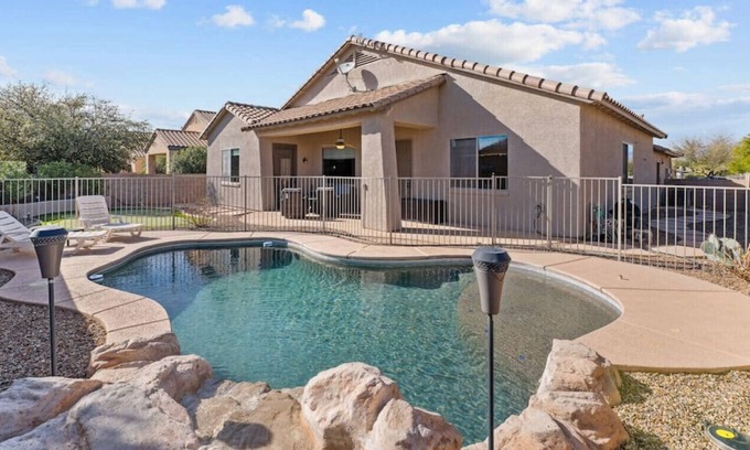 Rita Ranch House | Spectacular Tucson Home with Pool!