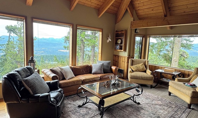 Sky Meadows Ranch Cabin | Spectacular views from cabin in Cle Elum. Hiking, fishing, ATVs, and breweries!