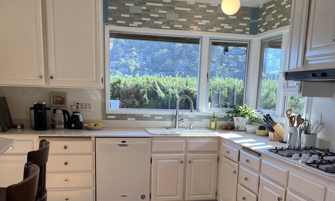 Sausalito Condo | Spectacular Views of Entire Bay, 5 Min from Golden Gate Bridge