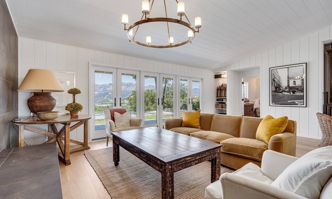Calistoga House | Spectacular vineyard & mountain views with pool. Monthly